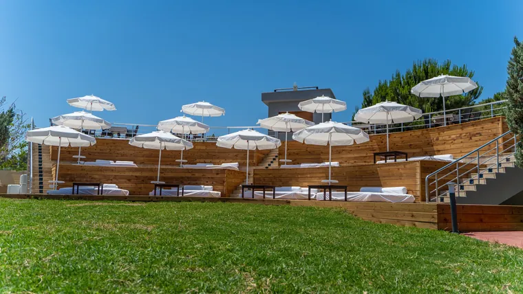 Amphitheatre and terrace
