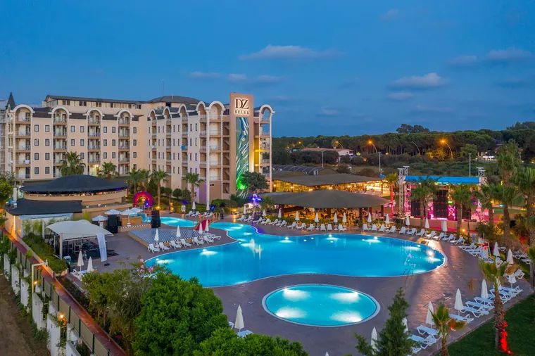 The pool in the evening