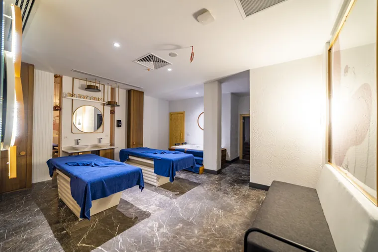 Couples’ massage room