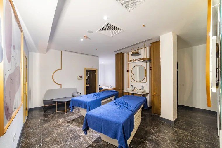 Couples’ massage room