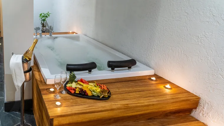 VIP spa suite with jacuzzi