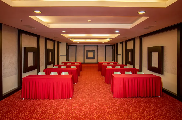 Meeting room · Classroom style