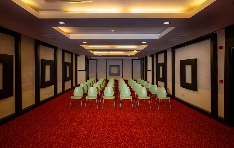 Meeting room · Theatre style
